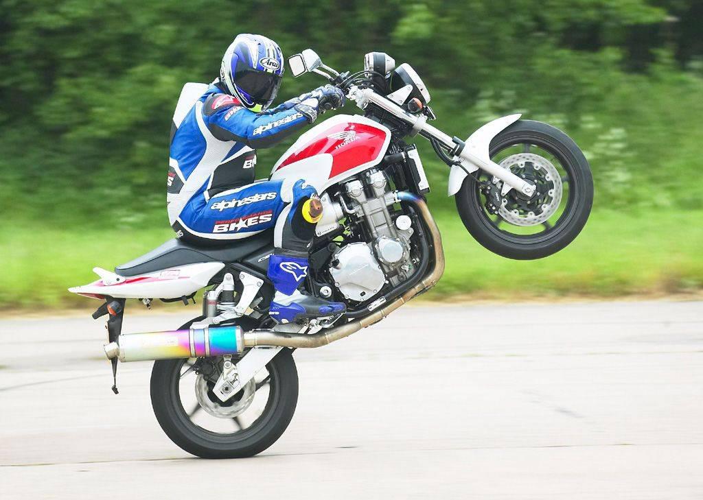 CB1300 at Bruntingthorpe