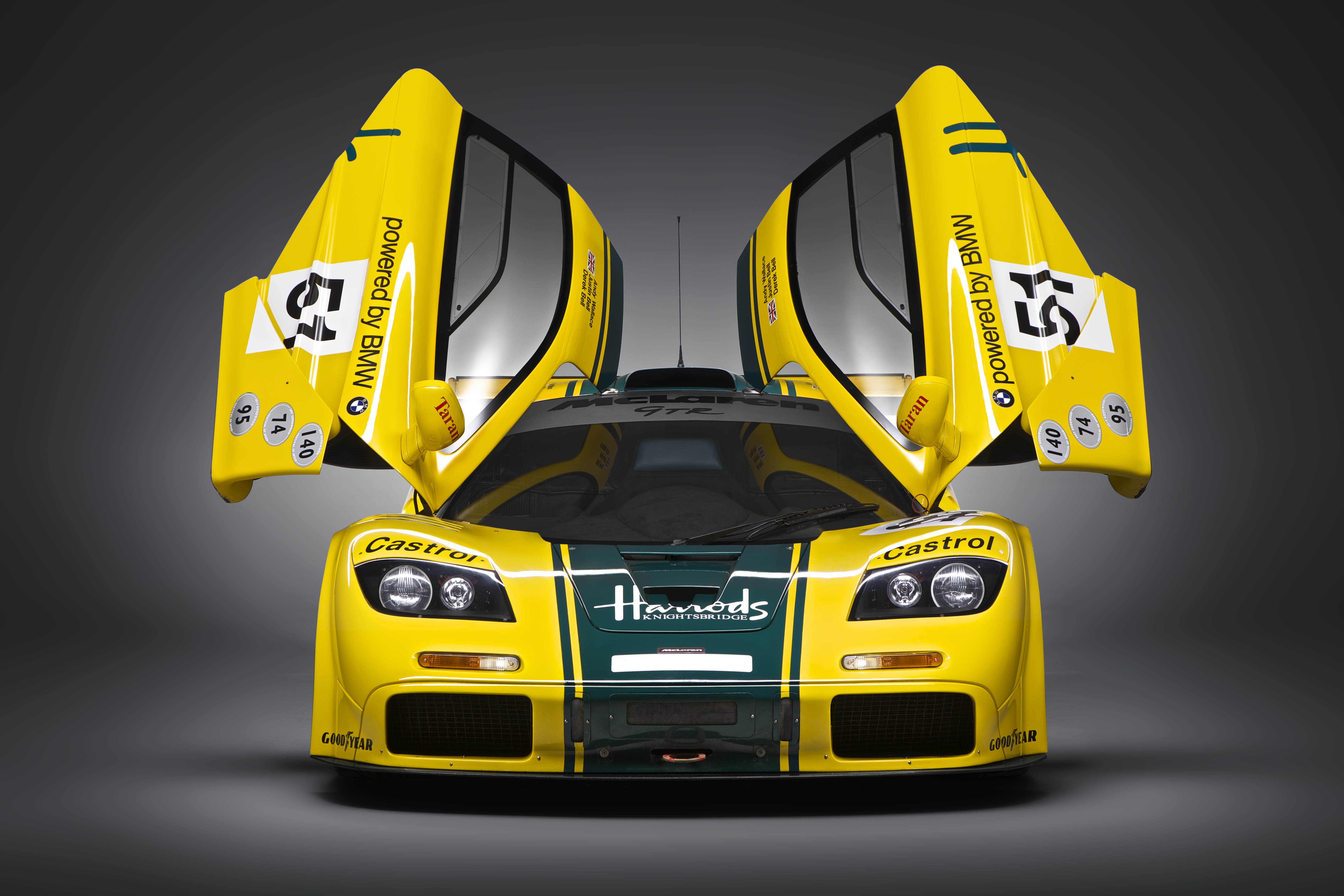 geneva15_mclarenp1gtr_15